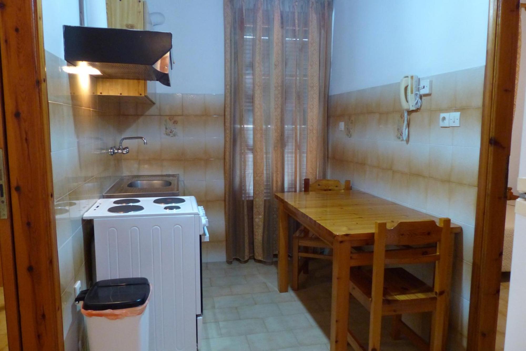 Circe Pansion Apartment Lixouri Exterior photo