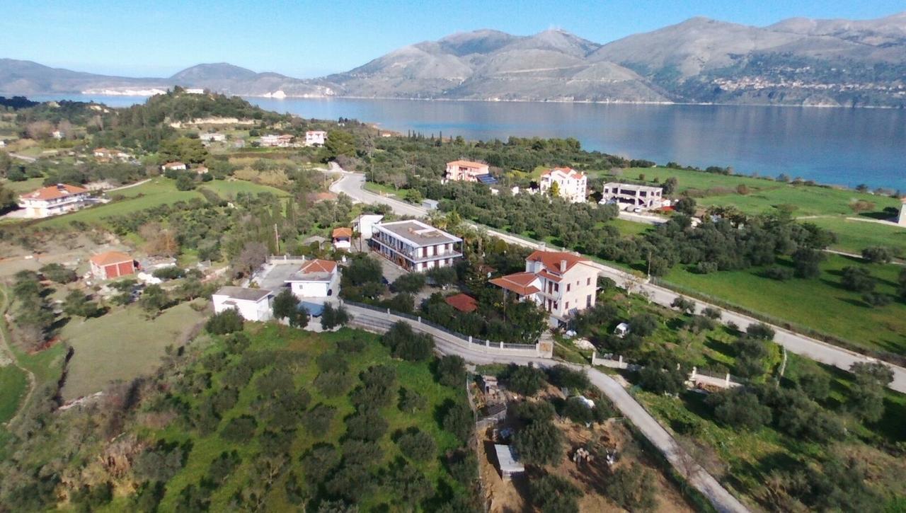 Circe Pansion Apartment Lixouri Exterior photo